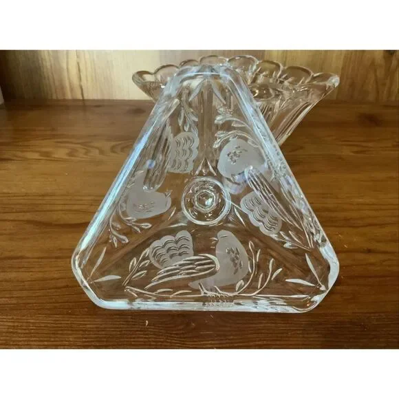 Action Industries Crystal Bird Collection Triangular Candy Dish With Lid - Picture 7 of 8